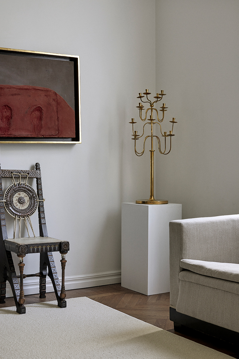 Bukowskis konst och design fick ett sammanhang i Claes Juhlins styling.